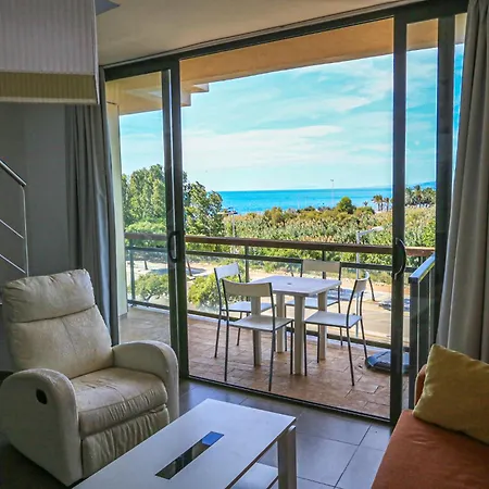 Ciutadella Atico - Only Families Apartment *