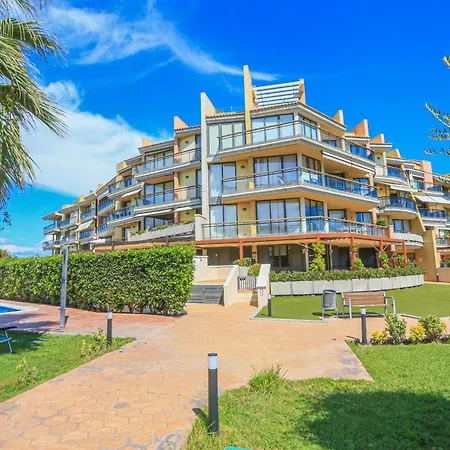 Ciutadella Atico - Only Families Apartment